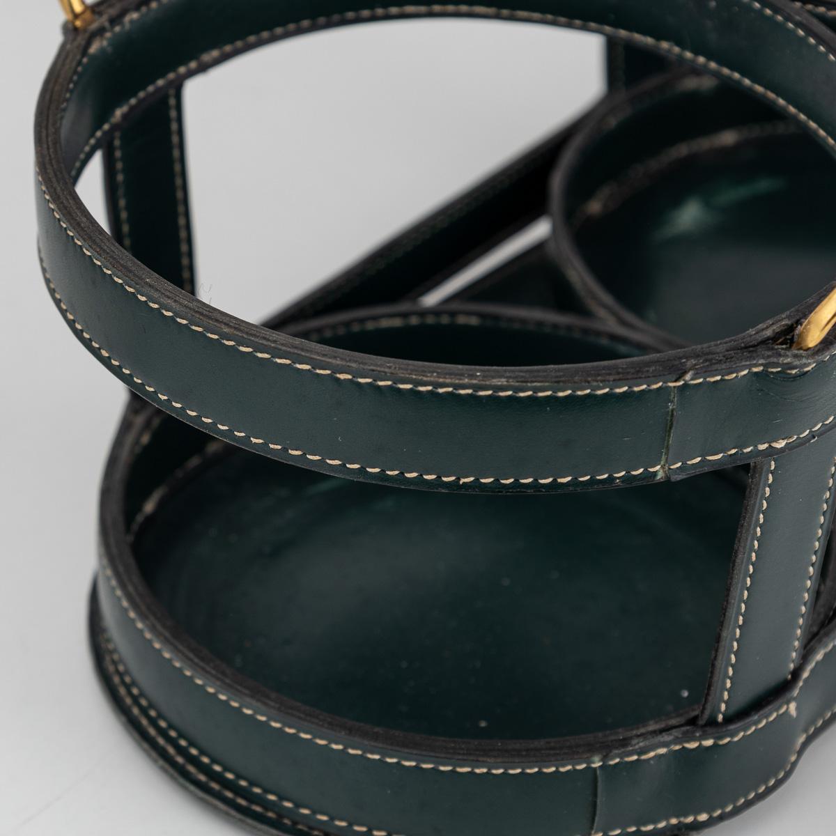 Paire de carafes Baccarat du 20e siècle et panier en cuir Hermès de Jacques Adnet en vente 7