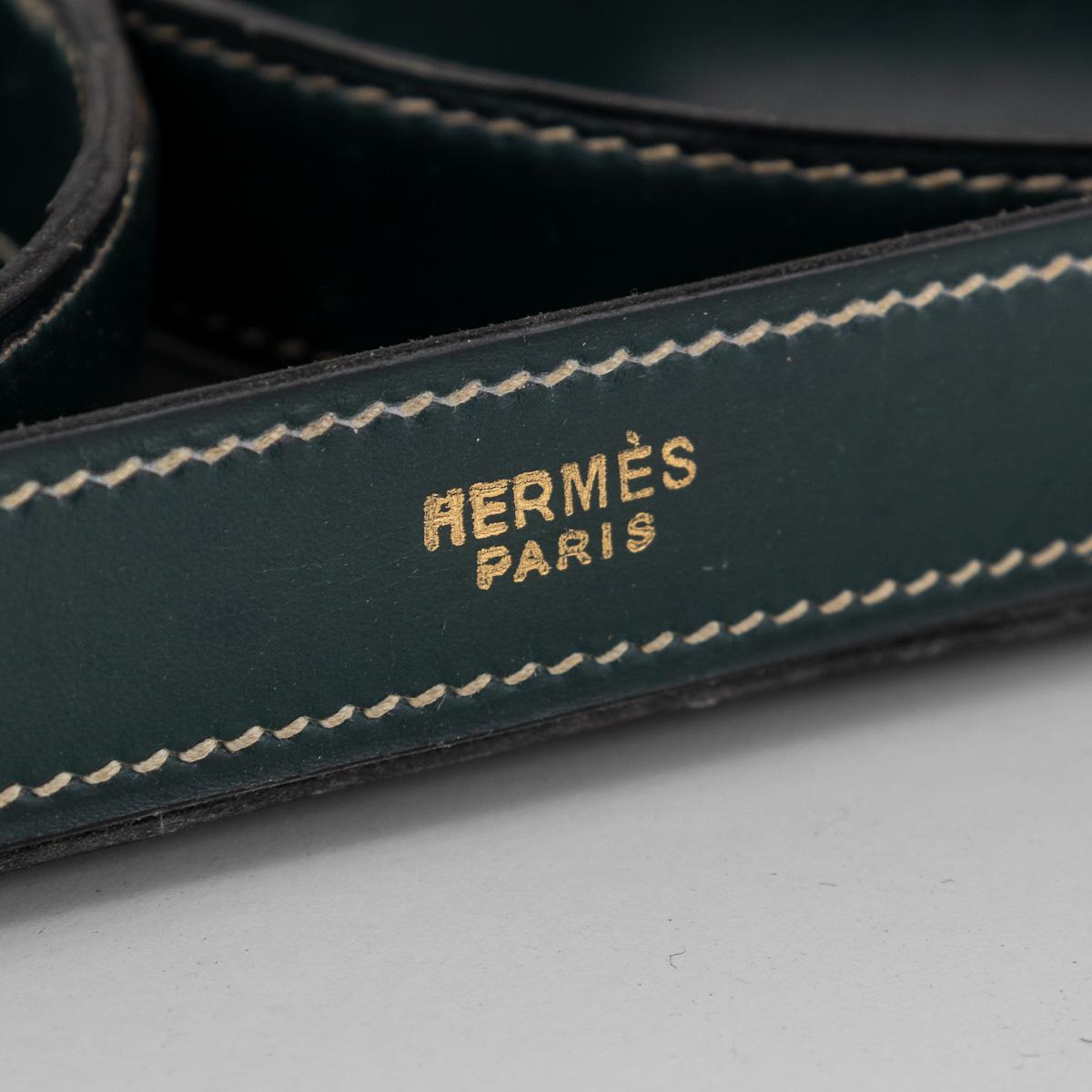 Paire de carafes Baccarat du 20e siècle et panier en cuir Hermès de Jacques Adnet en vente 8