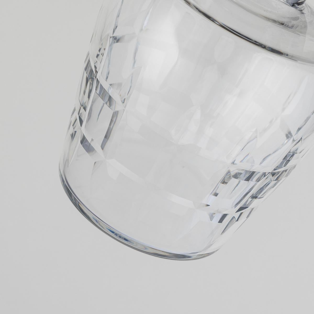 Paire de carafes Baccarat du 20e siècle et panier en cuir Hermès de Jacques Adnet en vente 1