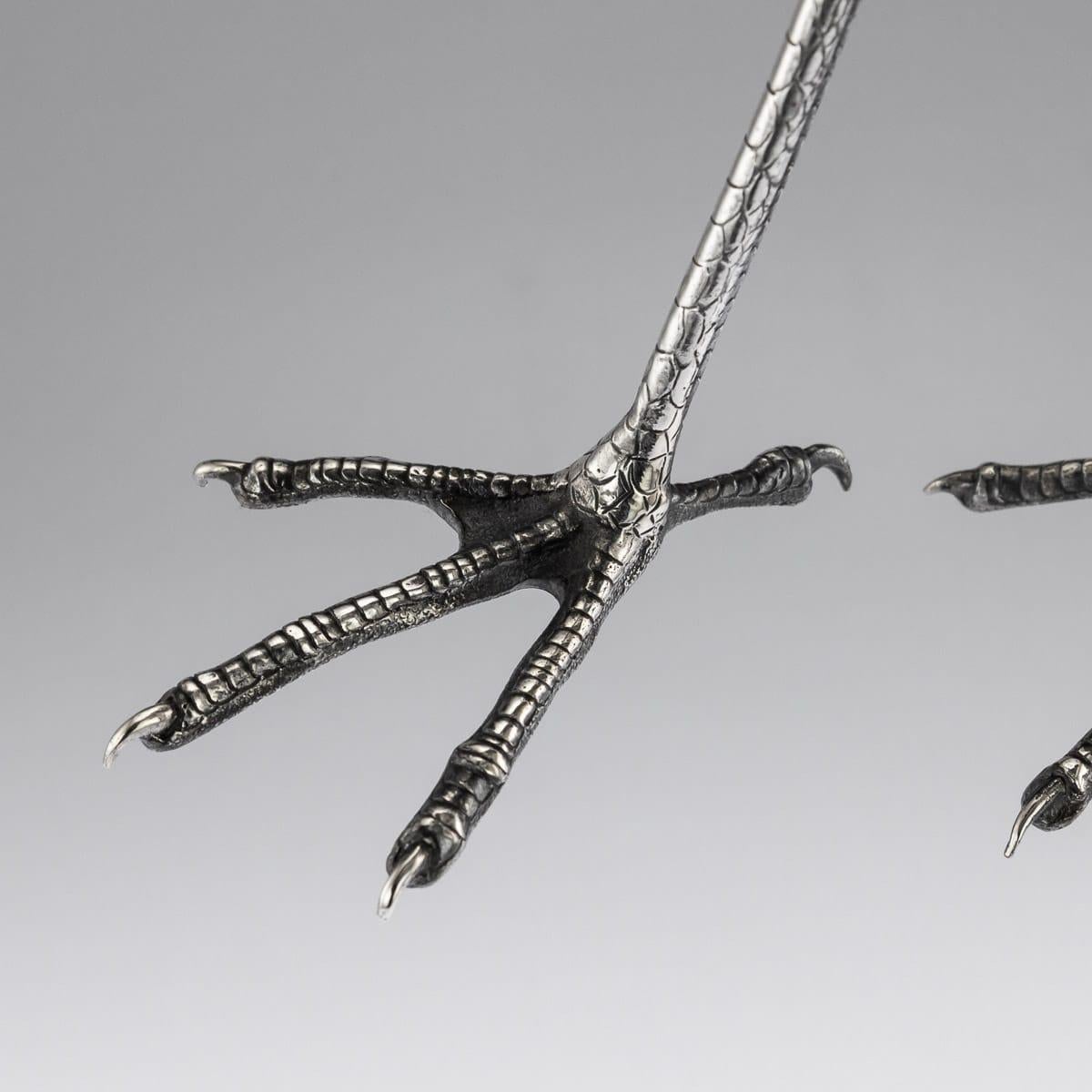 Figura ornamental de cigüeña alemana de plata maciza del siglo XX, Hanau, hacia 1900 en venta 9