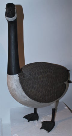 Oca canadese del 20° secolo intagliata e dipinta a mano