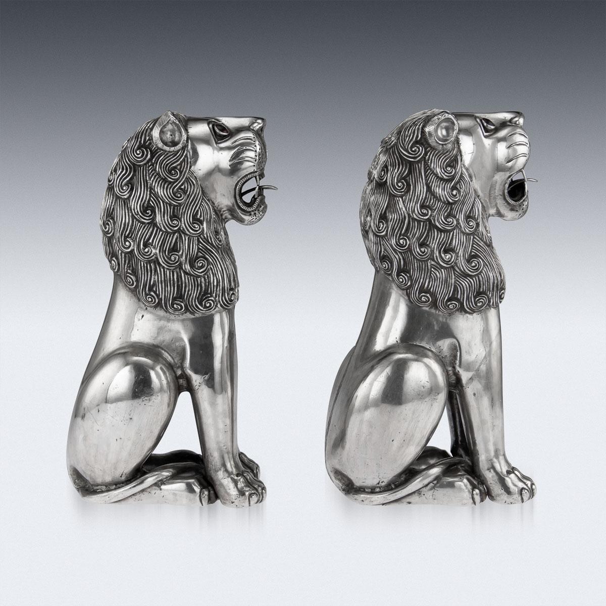 20th Century Indian Solid Silver Pair of Royal Throne Lion Figures, circa 1900 2