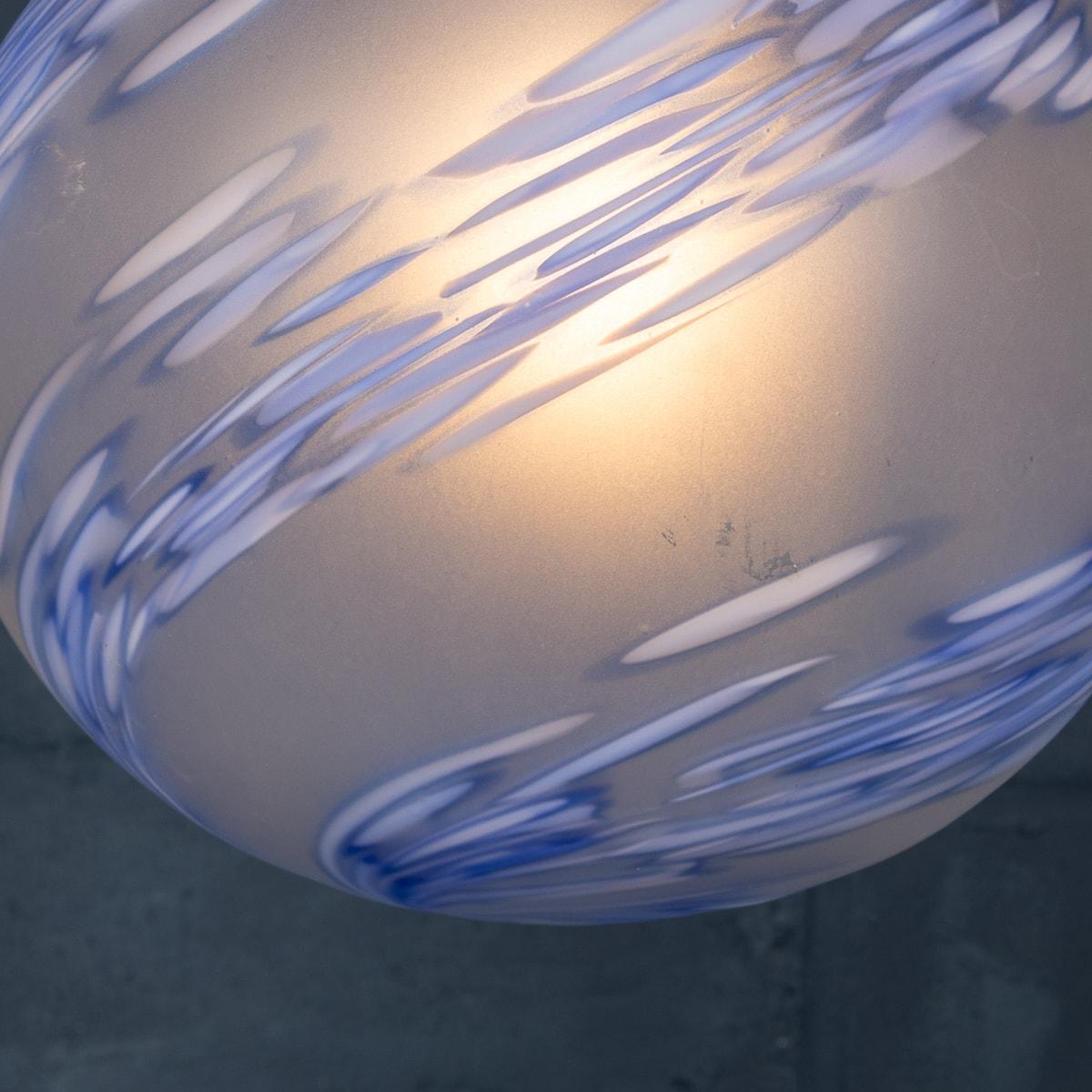 20thC Italian Hand Blown Ceiling Light In The Form Of A Light Bulb, By Due P For Sale 6