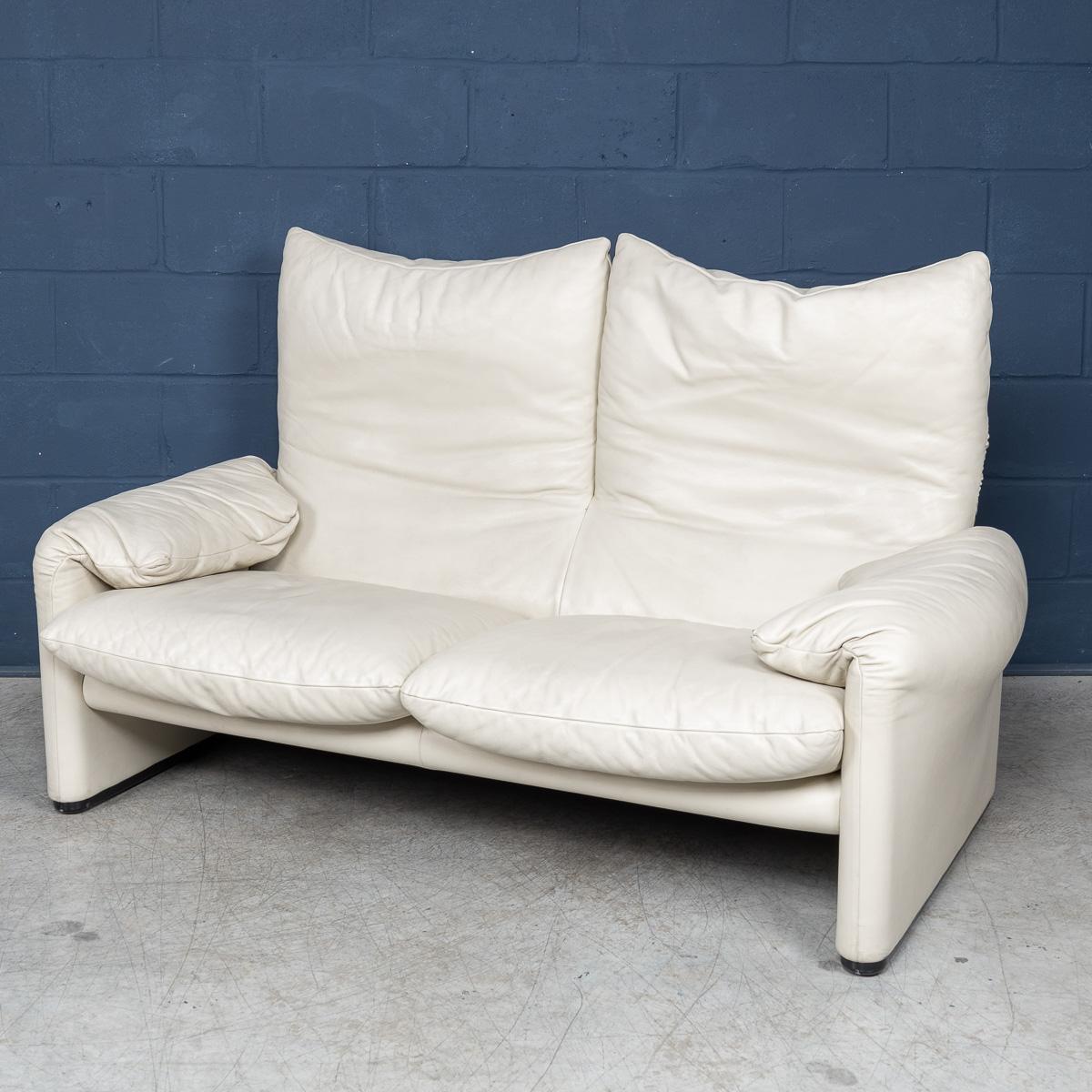 A.I.C. 20e siècle Canapé italien Maralunga en cuir Off-White par Vico Magistretti c.1980 en vente 4
