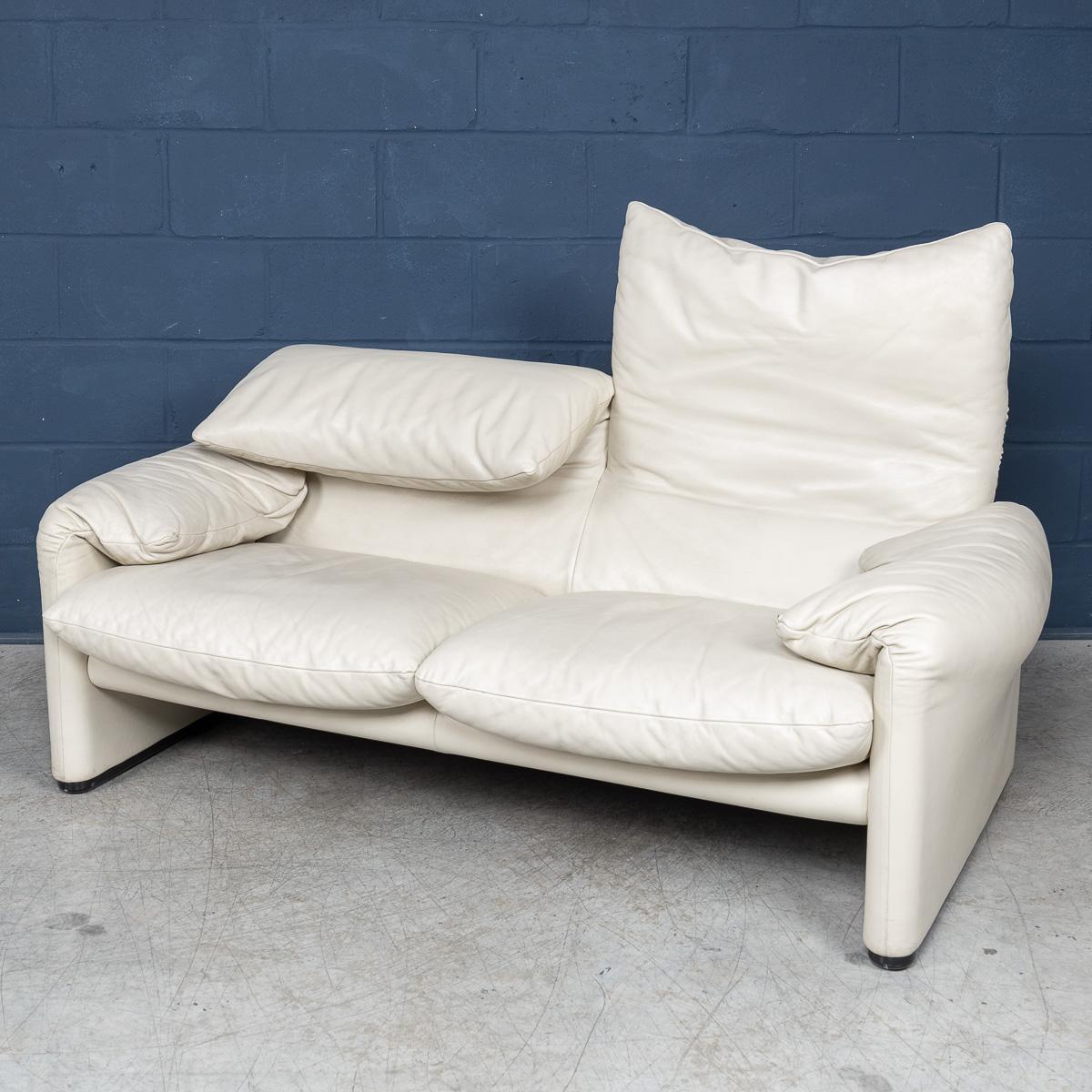A.I.C. 20e siècle Canapé italien Maralunga en cuir Off-White par Vico Magistretti c.1980 en vente 5