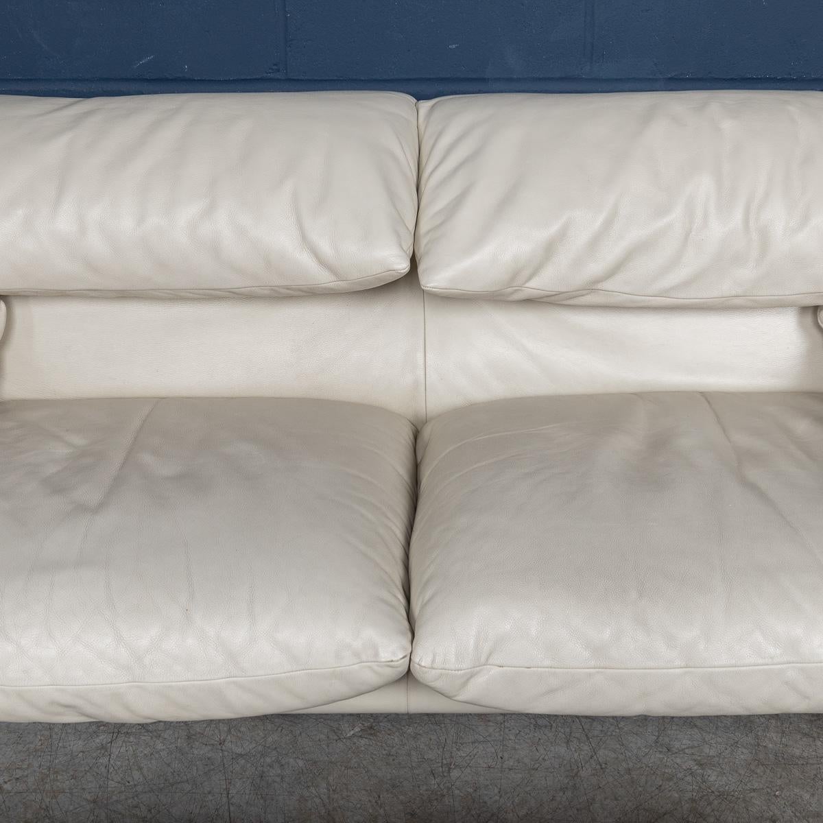A.I.C. 20e siècle Canapé italien Maralunga en cuir Off-White par Vico Magistretti c.1980 en vente 6