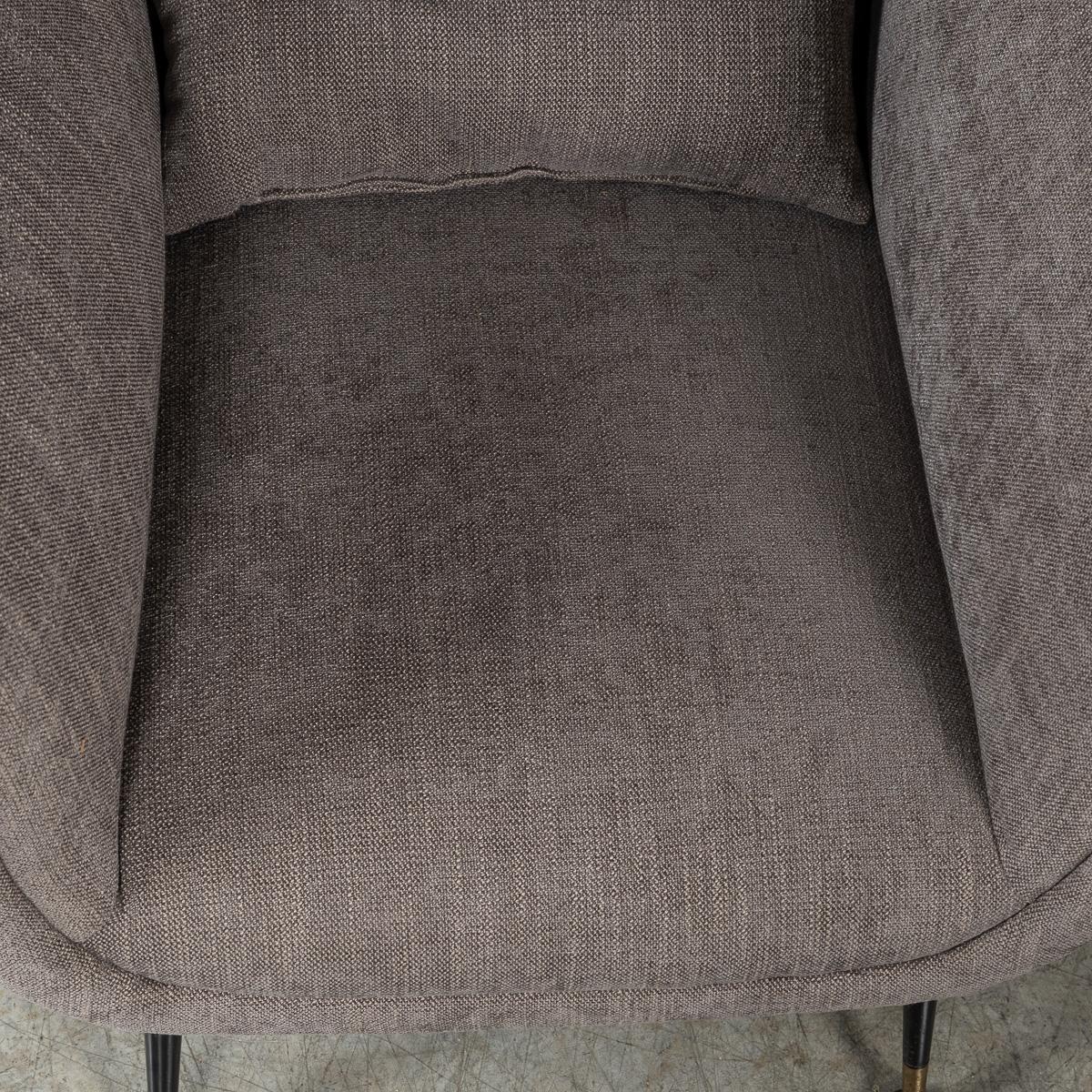 Italienisches Sesselpaar aus dem 20. Jahrhundert von Gigi Radice für Minotti um 1960 im Angebot 5
