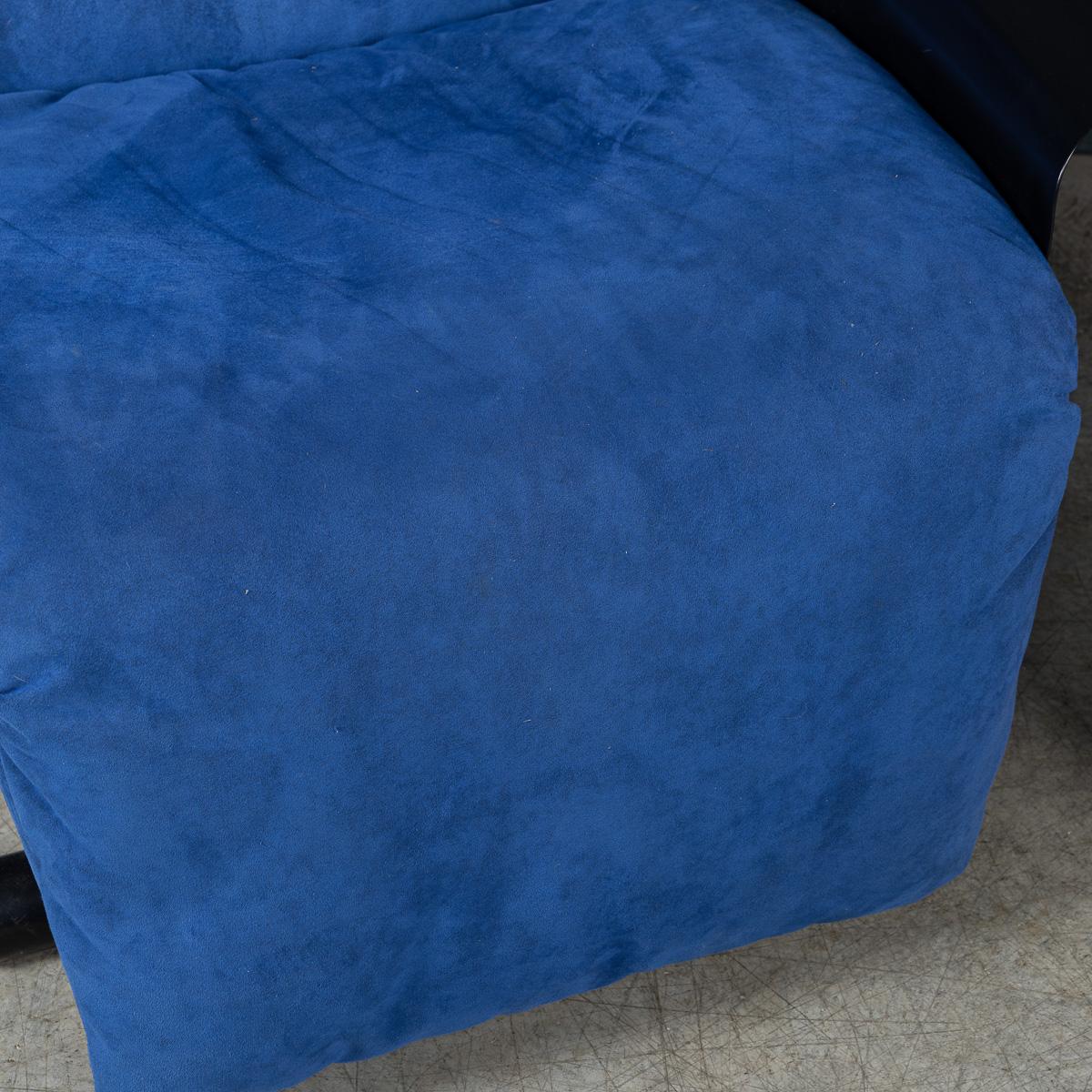 Coppia di poltrone reclinabili in pelle di alcantara blu del XX secolo di Cinova c1980 in vendita 5