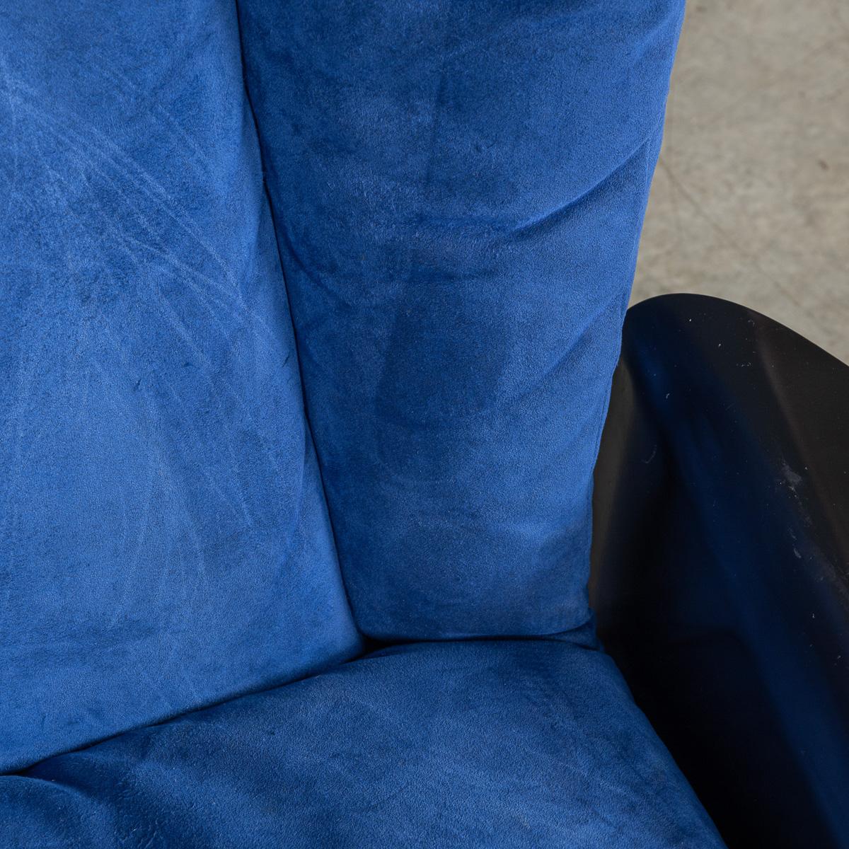Coppia di poltrone reclinabili in pelle di alcantara blu del XX secolo di Cinova c1980 in vendita 9