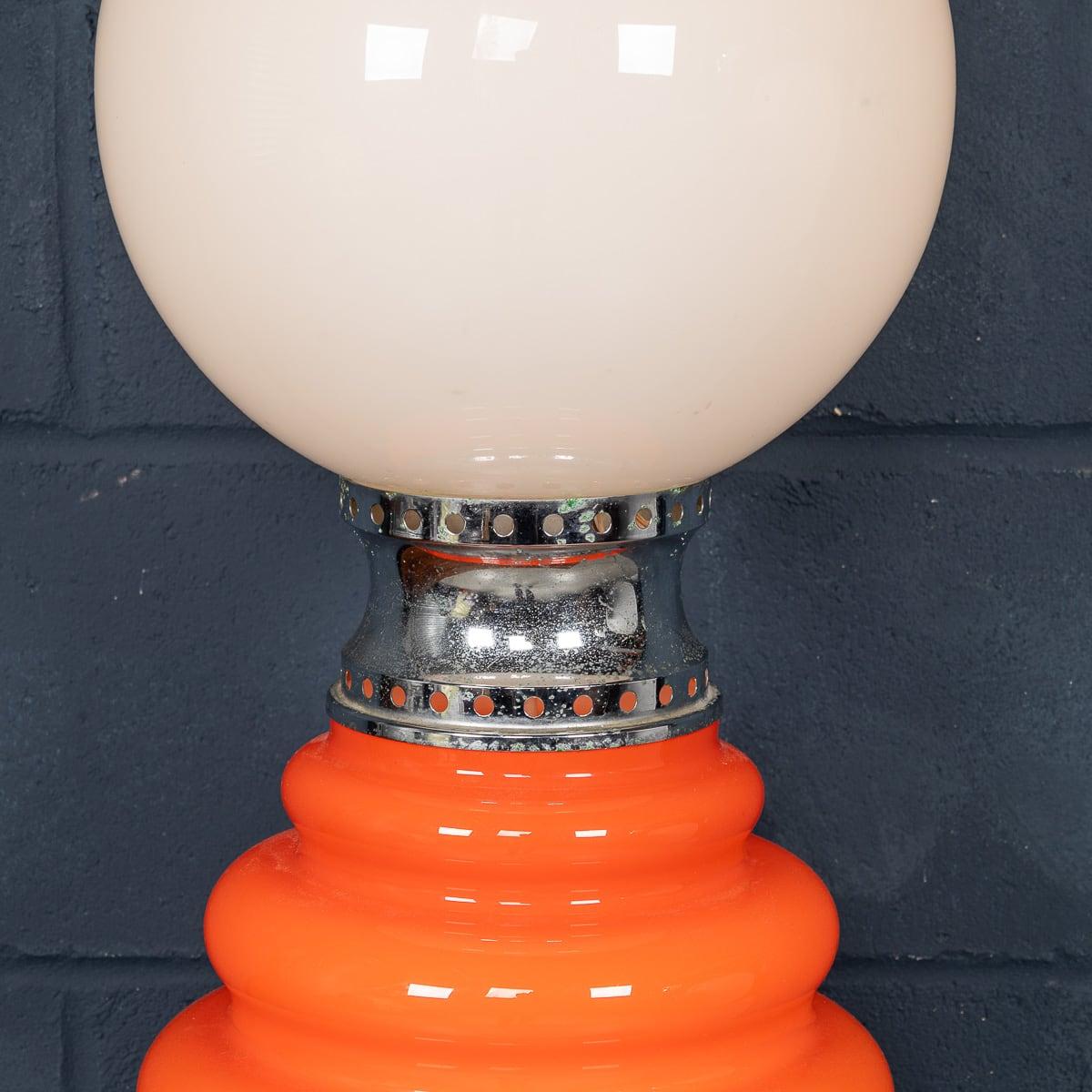 Lampada da tavolo italiana del XX secolo di Carlo Nason per Mazzega, realizzata a Murano nel 1970. in vendita 2
