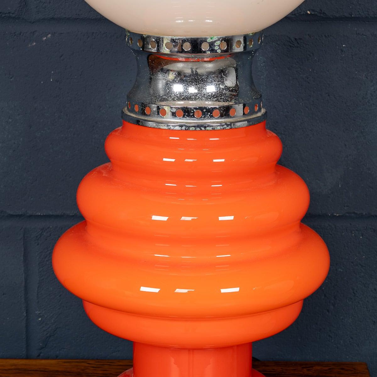 Lampada da tavolo italiana del XX secolo di Carlo Nason per Mazzega, realizzata a Murano nel 1970. in vendita 3