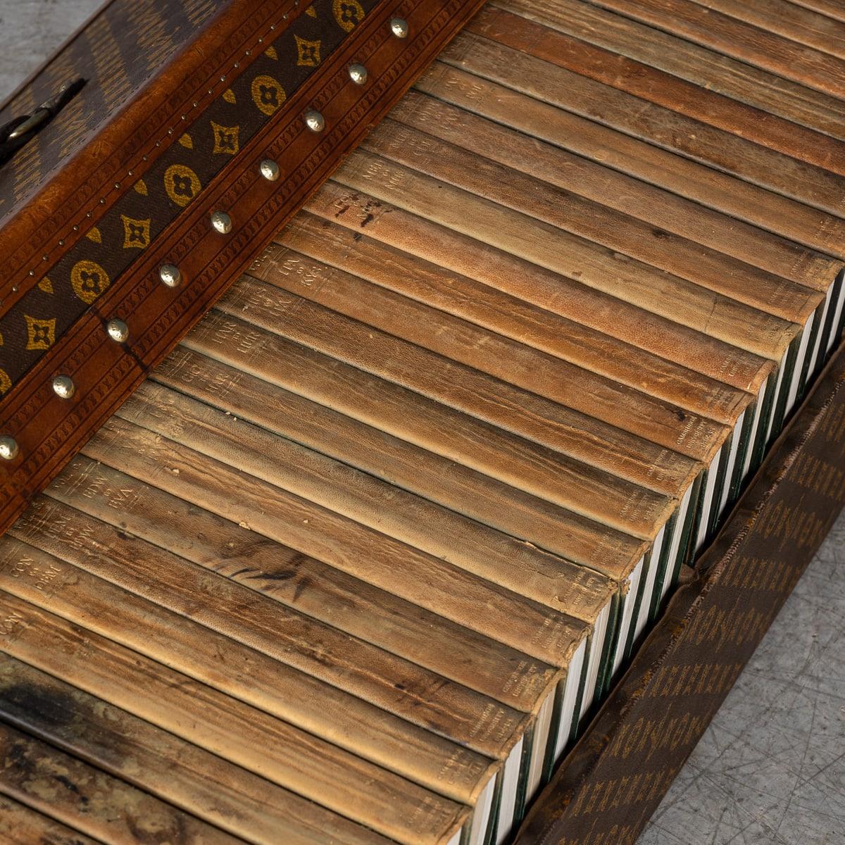 20thC Louis Vuitton Encyclopedia Britannica Trunk In Monogram Canvas c.1911 For Sale 4