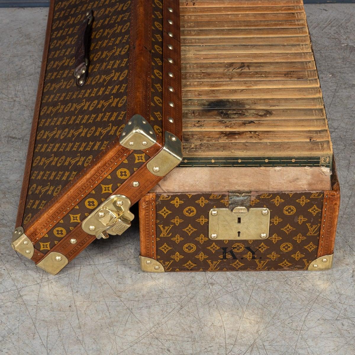 20thC Louis Vuitton Encyclopedia Britannica Trunk In Monogram Canvas c.1911 For Sale 2