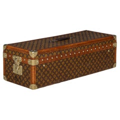 Baule dell'Enciclopedia Britannica Louis Vuitton del 20° secolo in tela Monogram, 1911 ca.