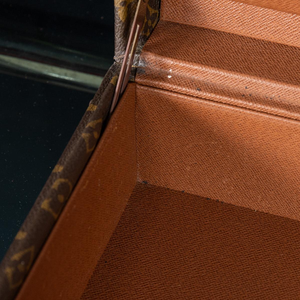 20thC Louis Vuitton Presidential Briefcase In Monogram Canvas, France c.1980 For Sale 7
