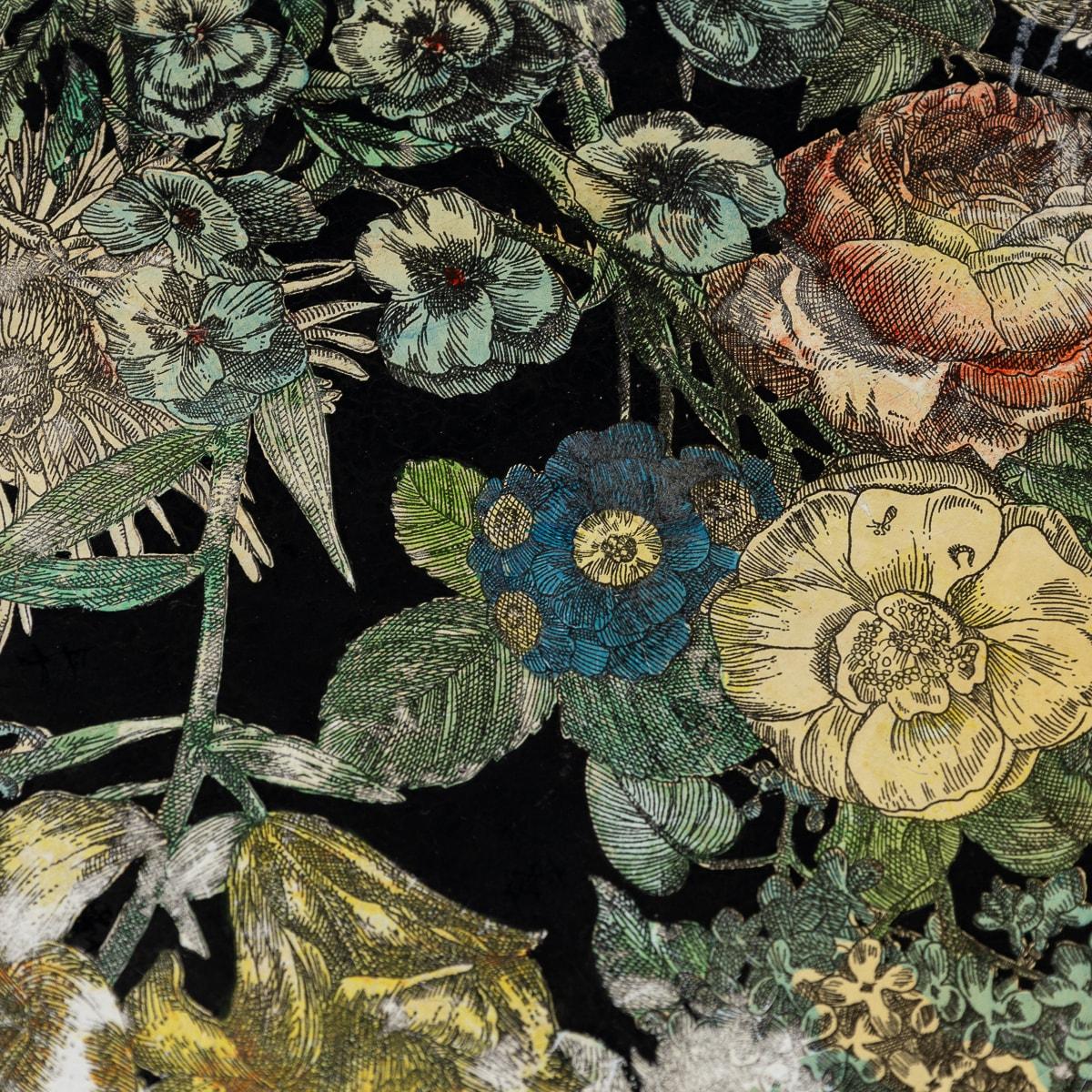 Tavolo da salotto del XX secolo con motivo floreale di Piero Fornasetti, Made in Italy 8