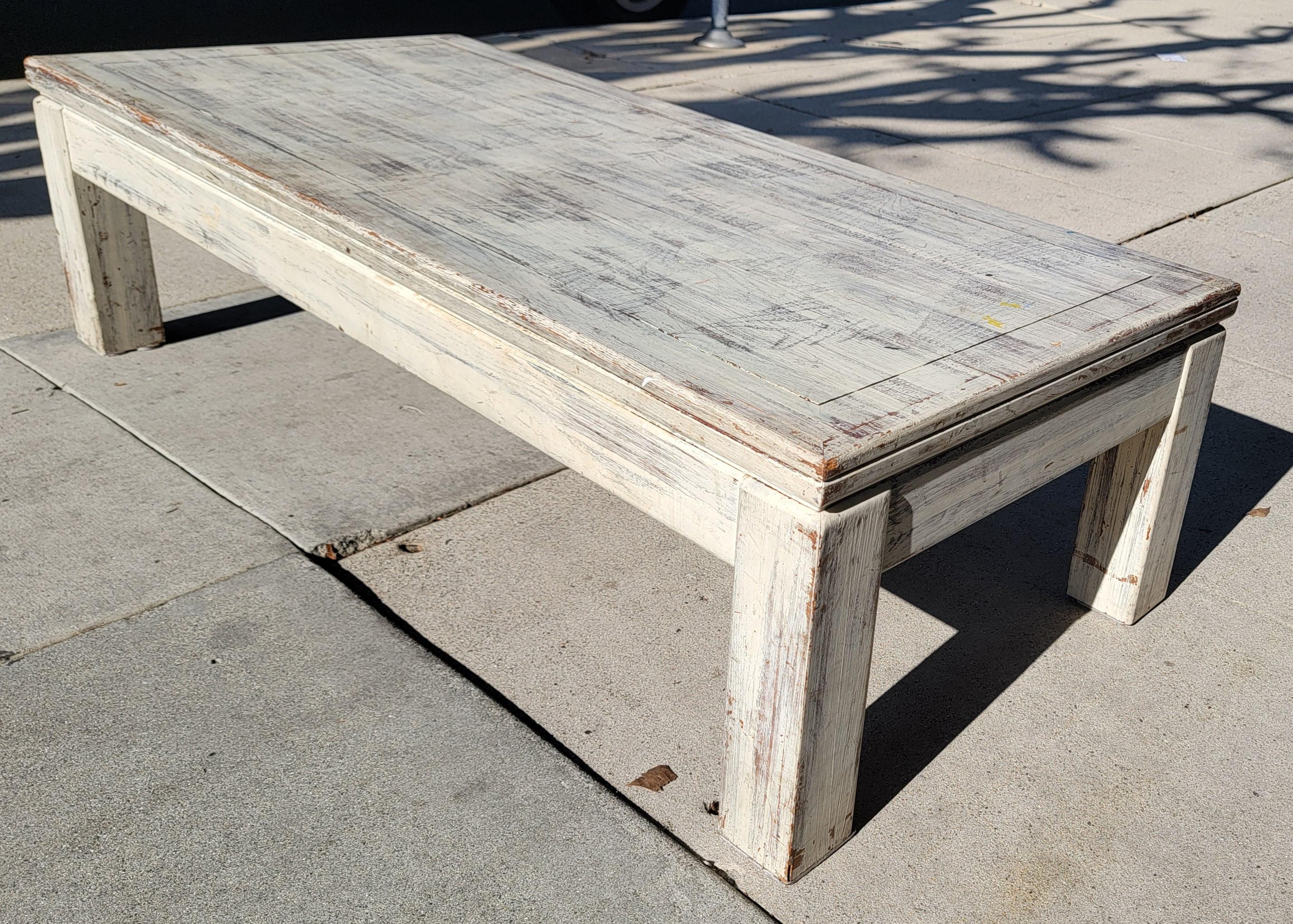Américain 20 Whiting Table basse originale peinte en blanc en vente