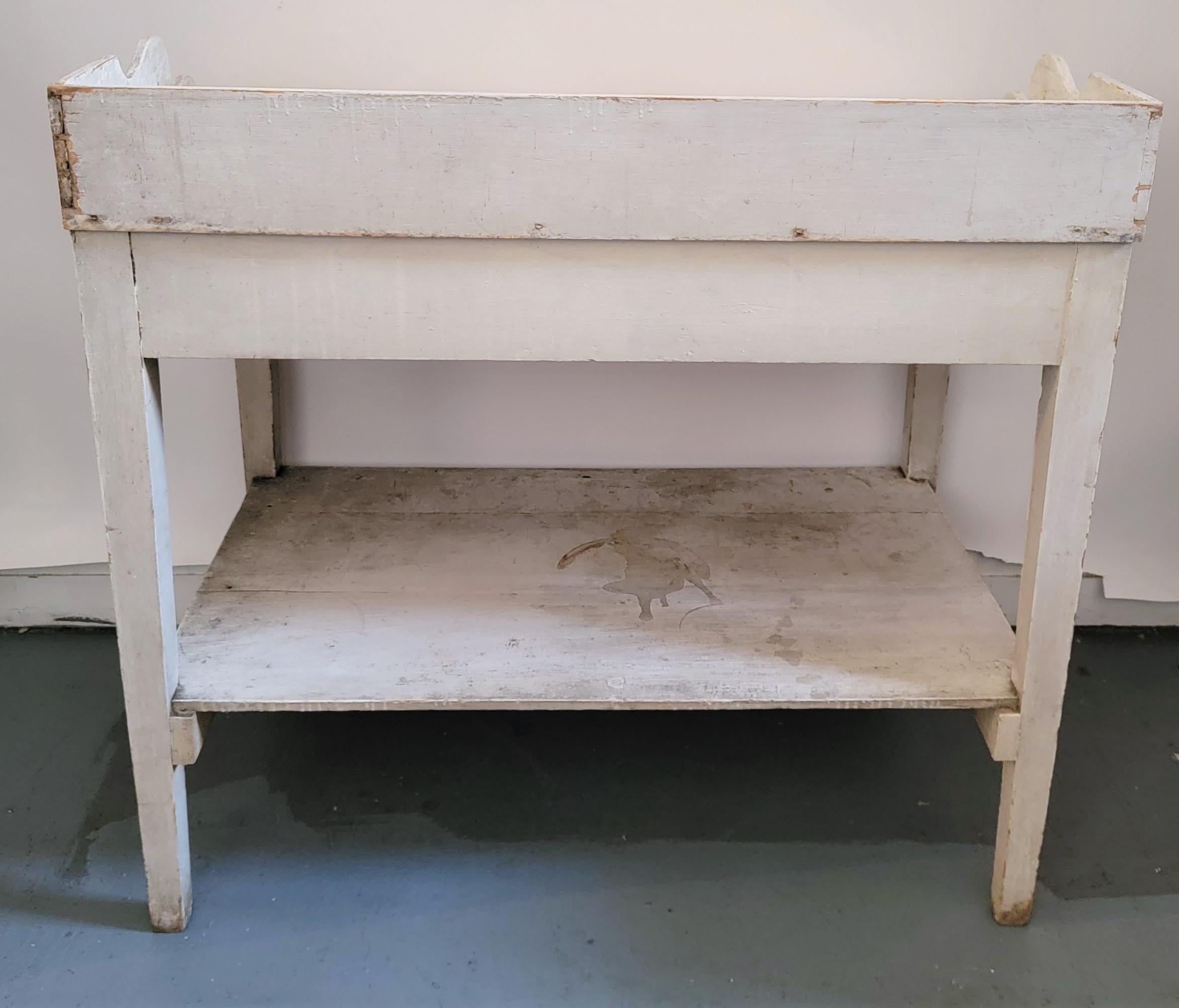 20th C  Original White Painted Side Table In Good Condition In Los Angeles, CA