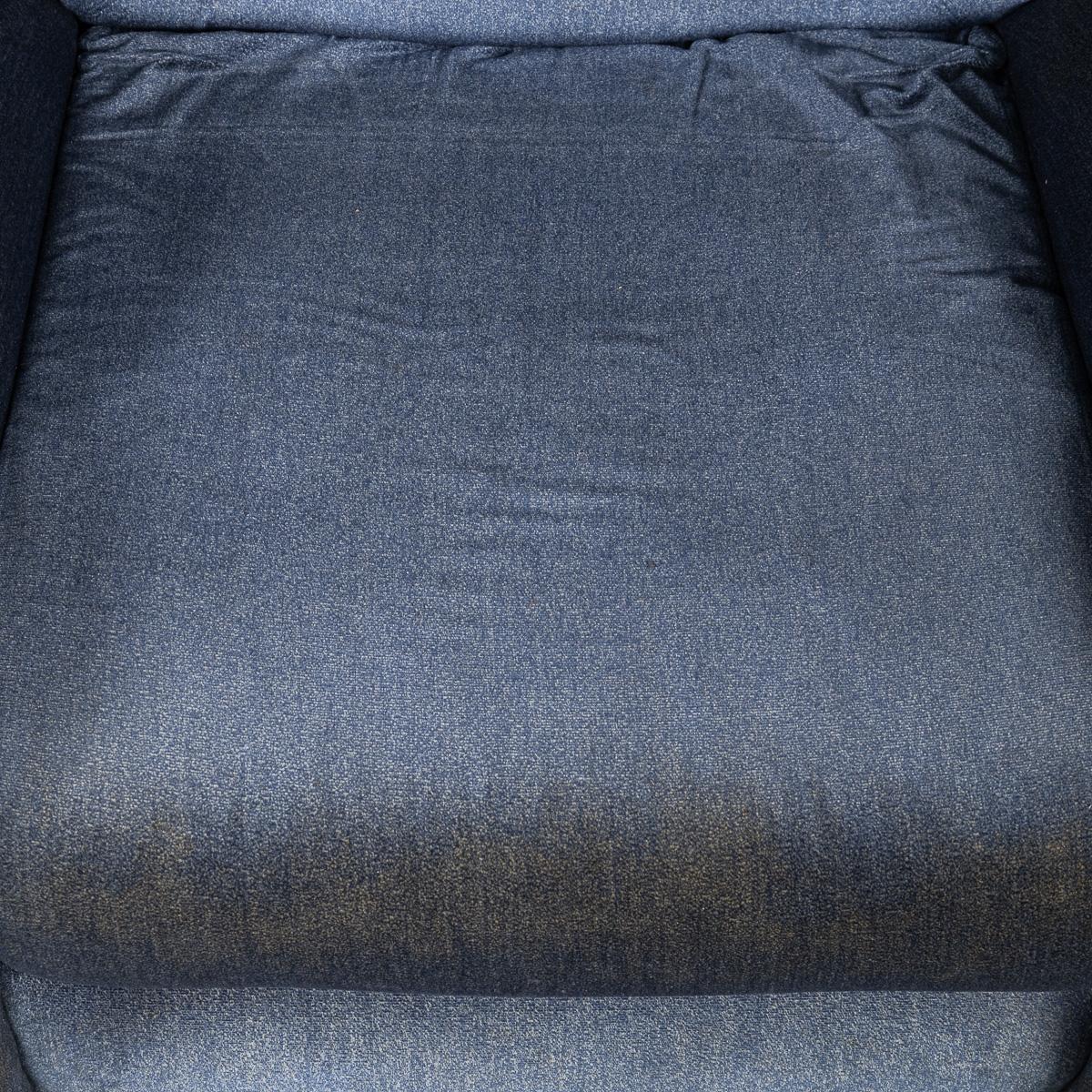 Coppia di poltrone in velluto blu del XX secolo di Agostino Lescai per Brevetti in vendita 10