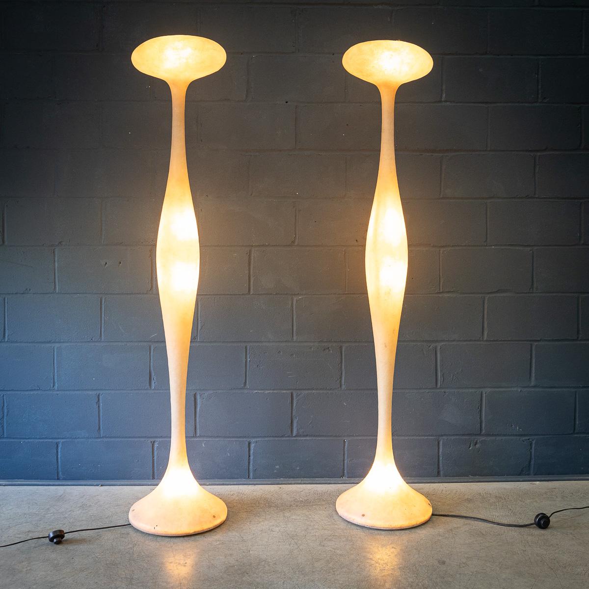 Autre Paire de lampadaires italiens AT&T du 20e siècle par Guglielmo Berchicci pour Kundalini en vente