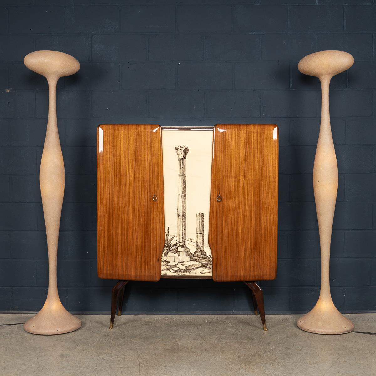 Paire de lampadaires italiens AT&T du 20e siècle par Guglielmo Berchicci pour Kundalini Bon état - En vente à Royal Tunbridge Wells, Kent
