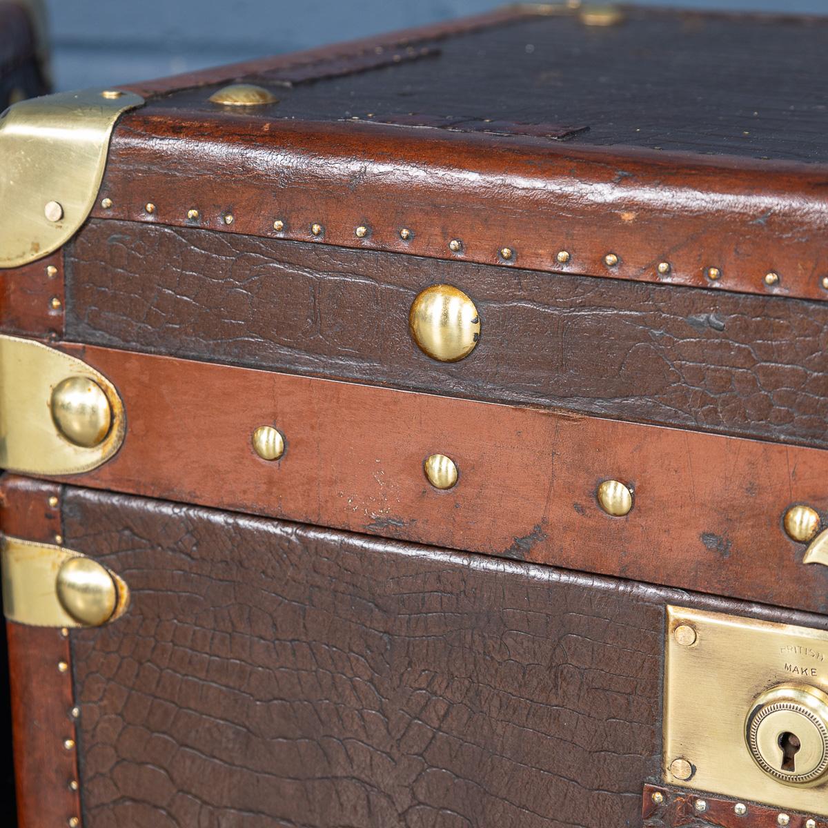 20thC Pair Of Leather Clad English Army / Navy Style Trunks For Sale 10