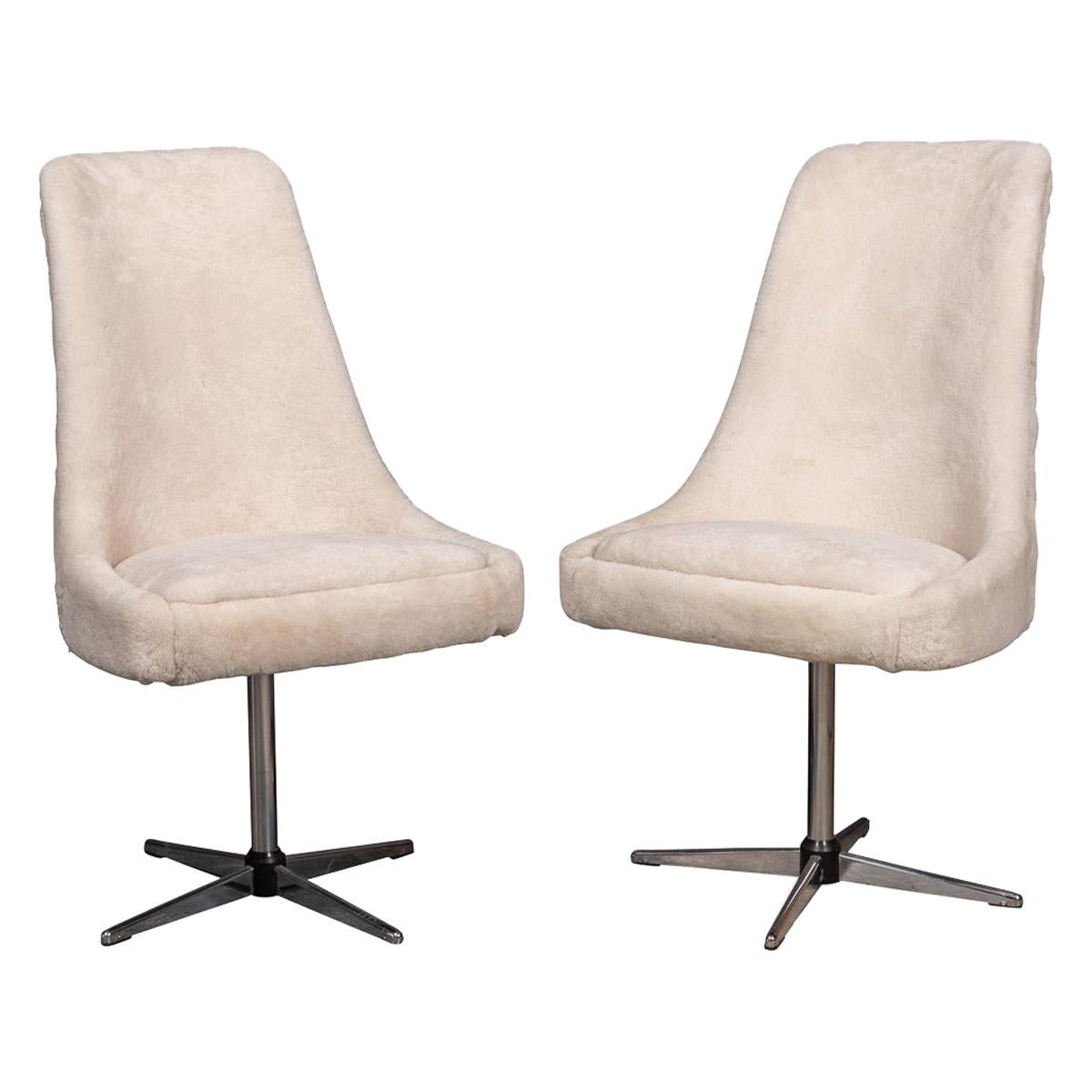 20thC Pair of Swivel Chairs in Natural Shearling, c.1970