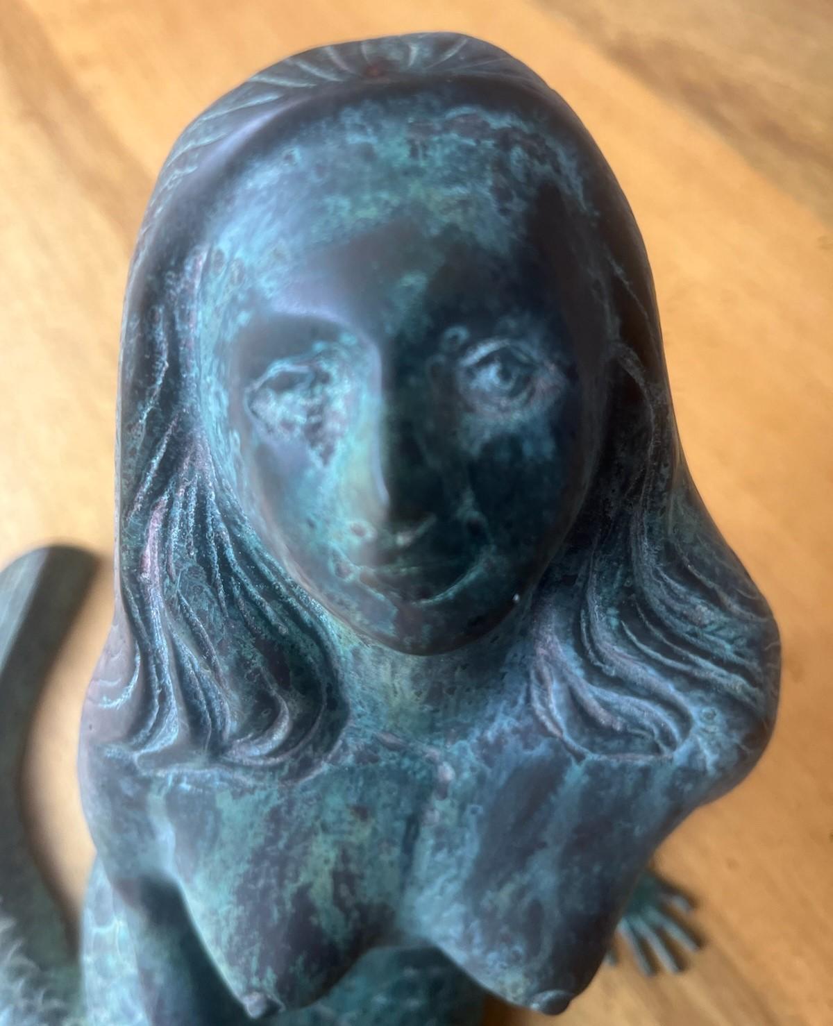XIX secolo Statua di sirena in bronzo patinato del XX secolo in vendita