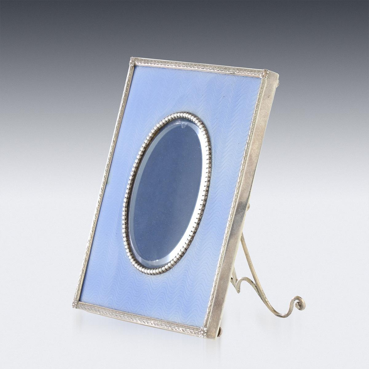 Russian Faberge Silver-Gilt and Guilloche Enamel Photo Frame, circa 1900 In Good Condition In Royal Tunbridge Wells, Kent