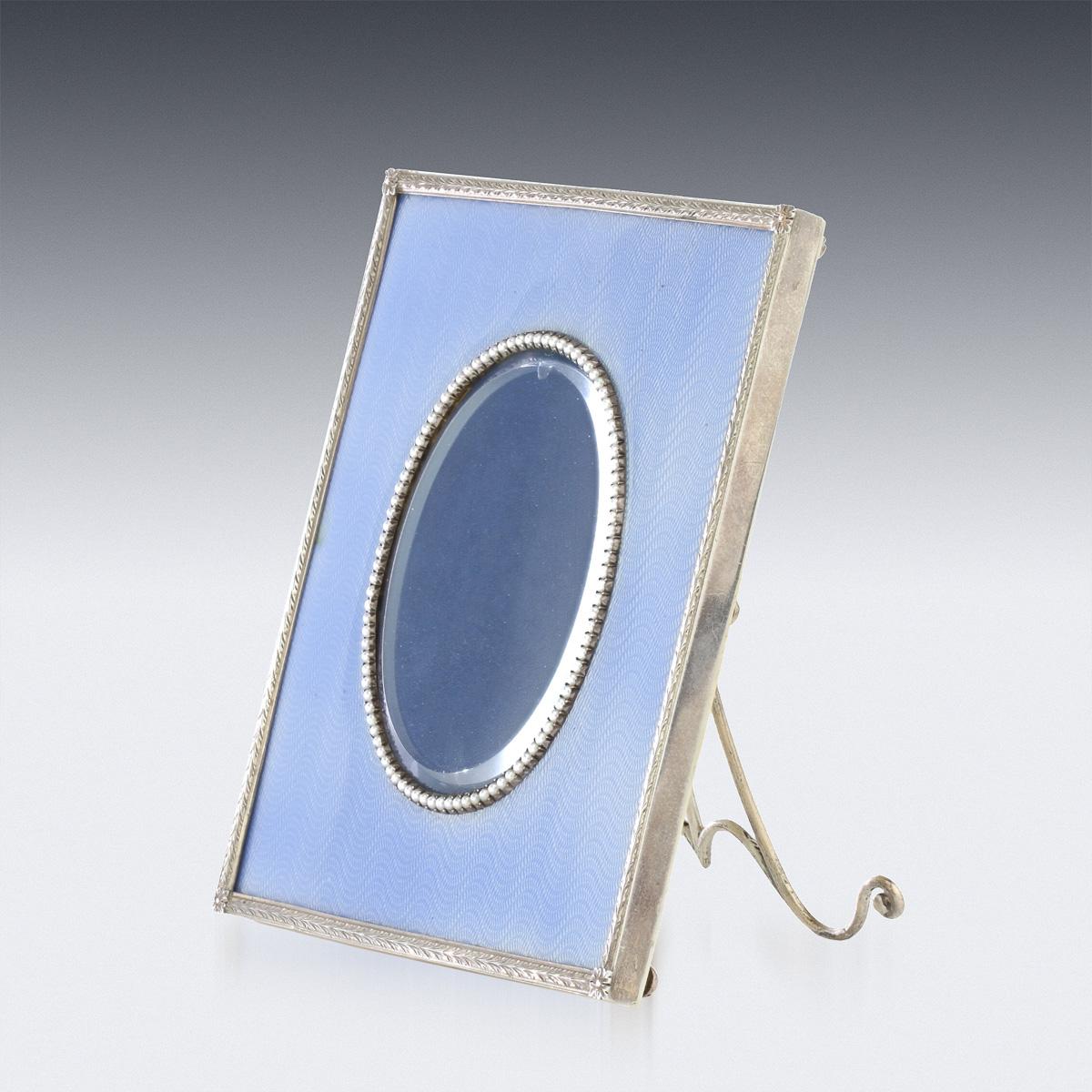 Russian Faberge Silver-Gilt and Guilloche Enamel Photo Frame, circa 1900 In Good Condition In Royal Tunbridge Wells, Kent