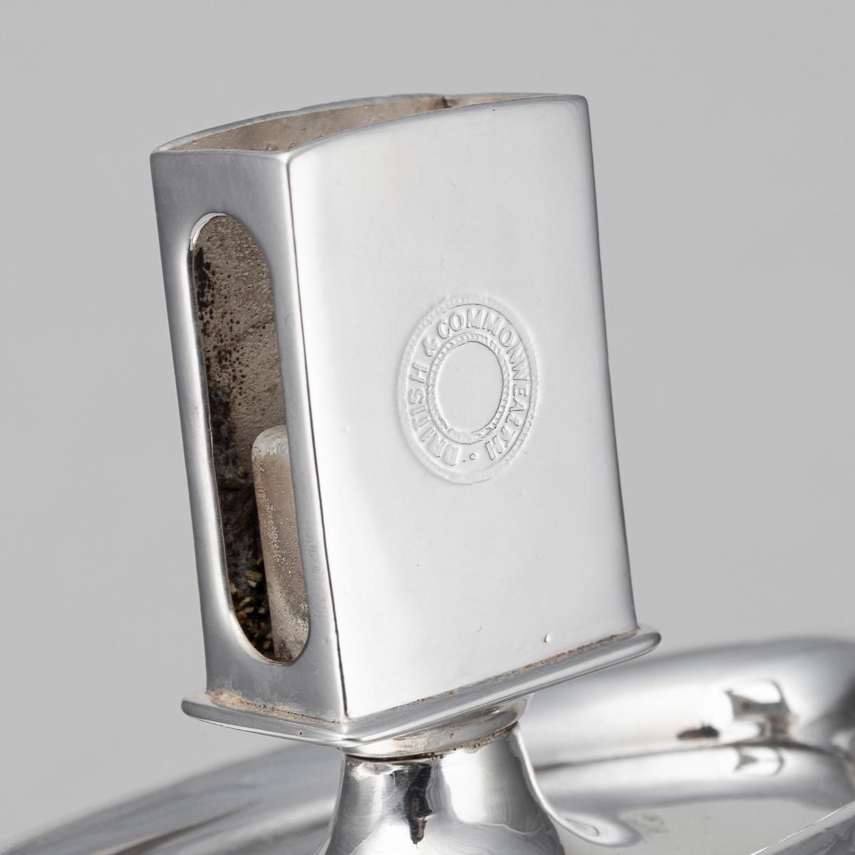 XX secolo Portafiammiferi e posacenere in argento del 20° secolo della RMS Windsor Castle c.1959 in vendita
