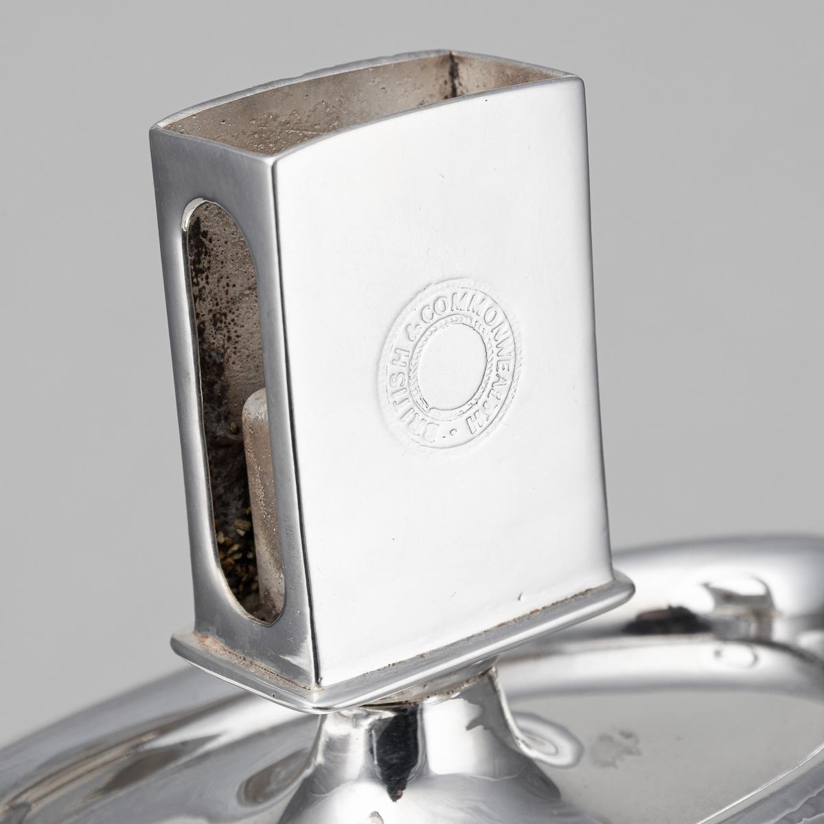 Placcato argento Portafiammiferi e posacenere in argento del 20° secolo della RMS Windsor Castle c.1959 in vendita
