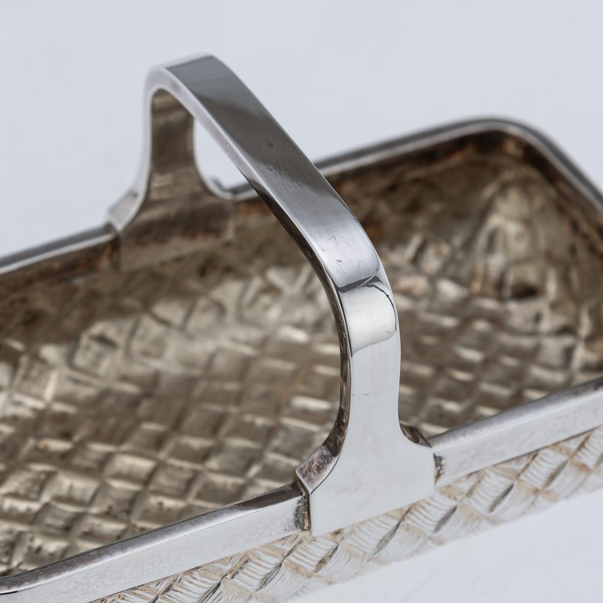 Service à condiments « Gardenning » de cinq pièces en argent massif du 20e siècle, Garrard, vers 1994 en vente 9