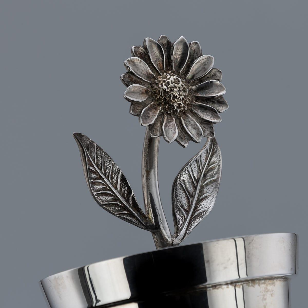 Service à condiments « Gardenning » de cinq pièces en argent massif du 20e siècle, Garrard, vers 1994 en vente 11