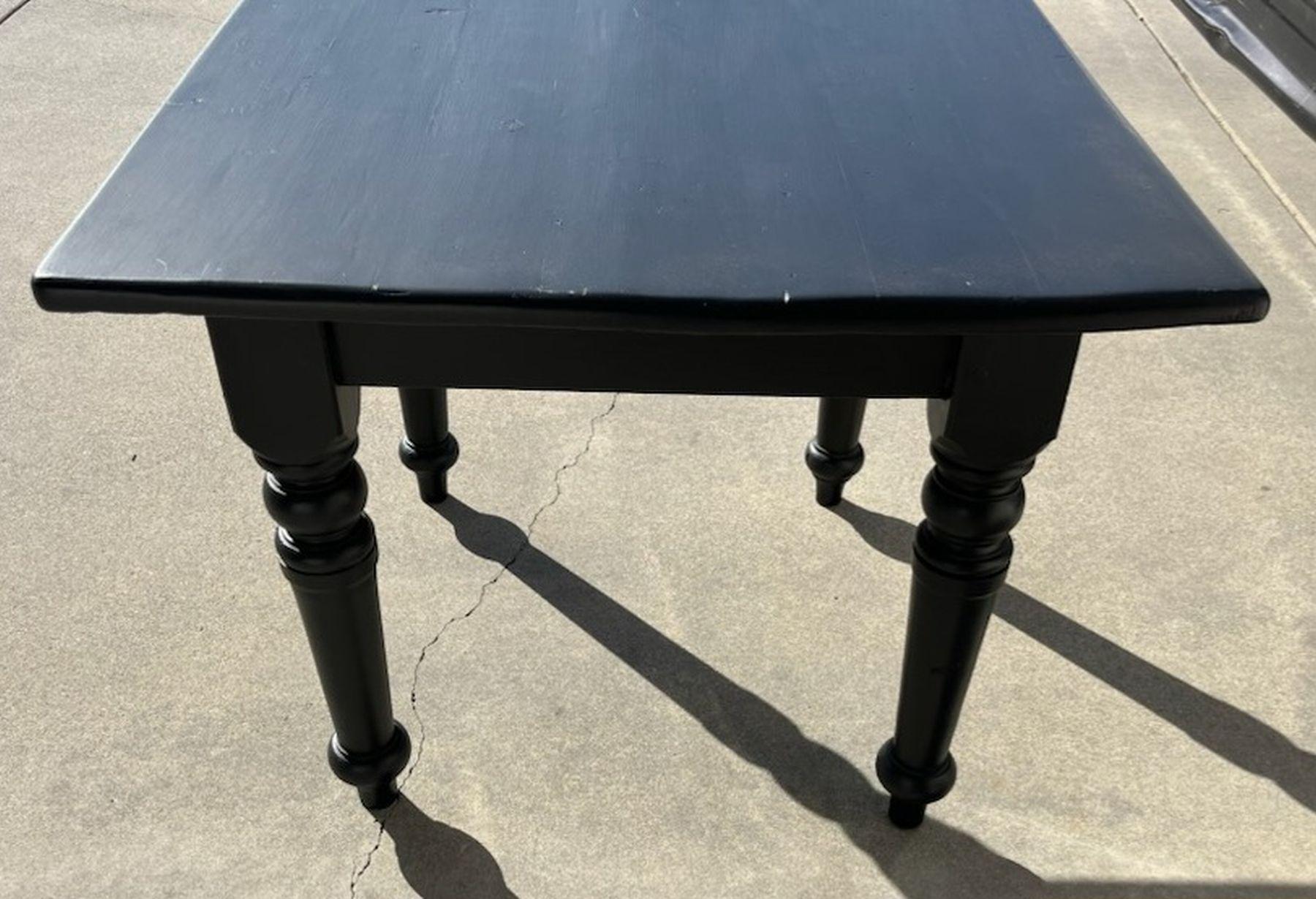 Adirondack 20Thc Square Side or Dinning Table en vente