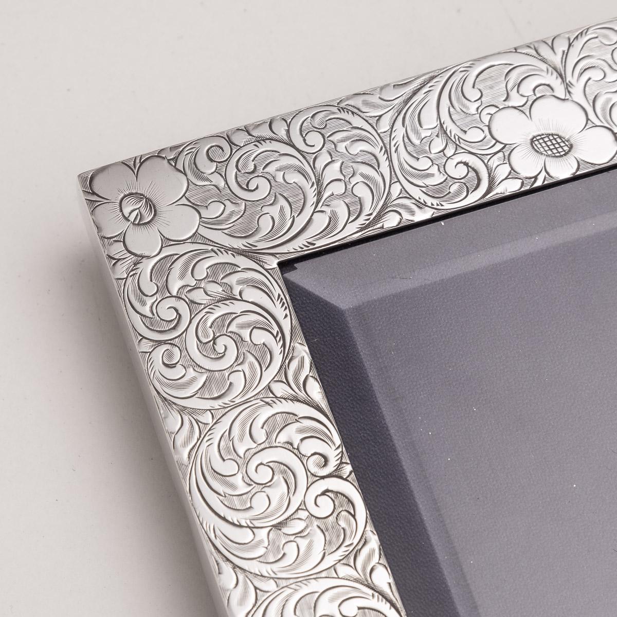XX secolo 20° secolo Tiffany & Co. Grande portafoto in argento massiccio, circa 1908