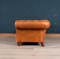 20th Century Two-Seat Tetrad Chesterfield Leather Sofa with Button Down Seats