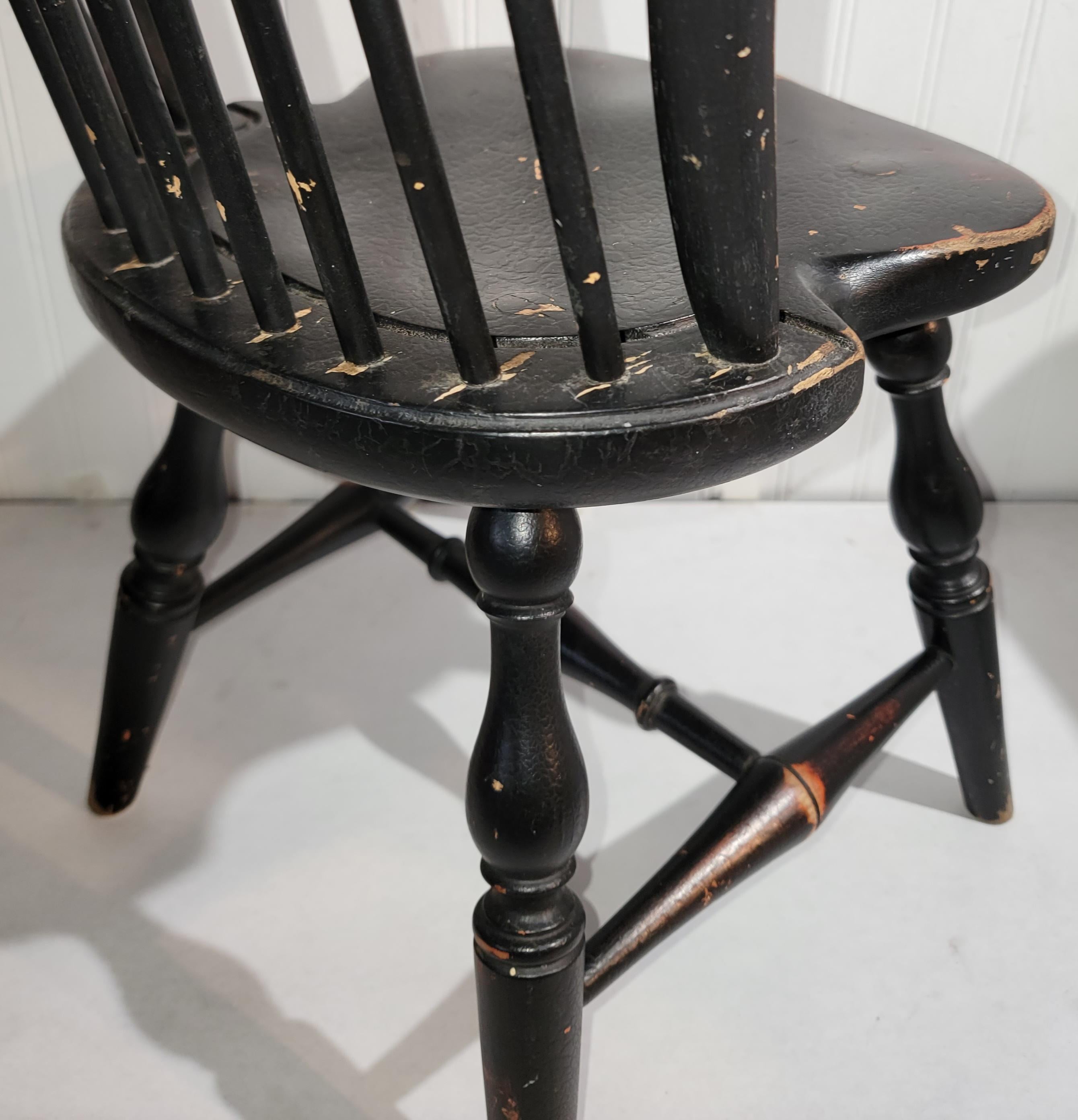 20th Century Windsor Children's Chairs in Original Black Paint In Good Condition For Sale In Los Angeles, CA