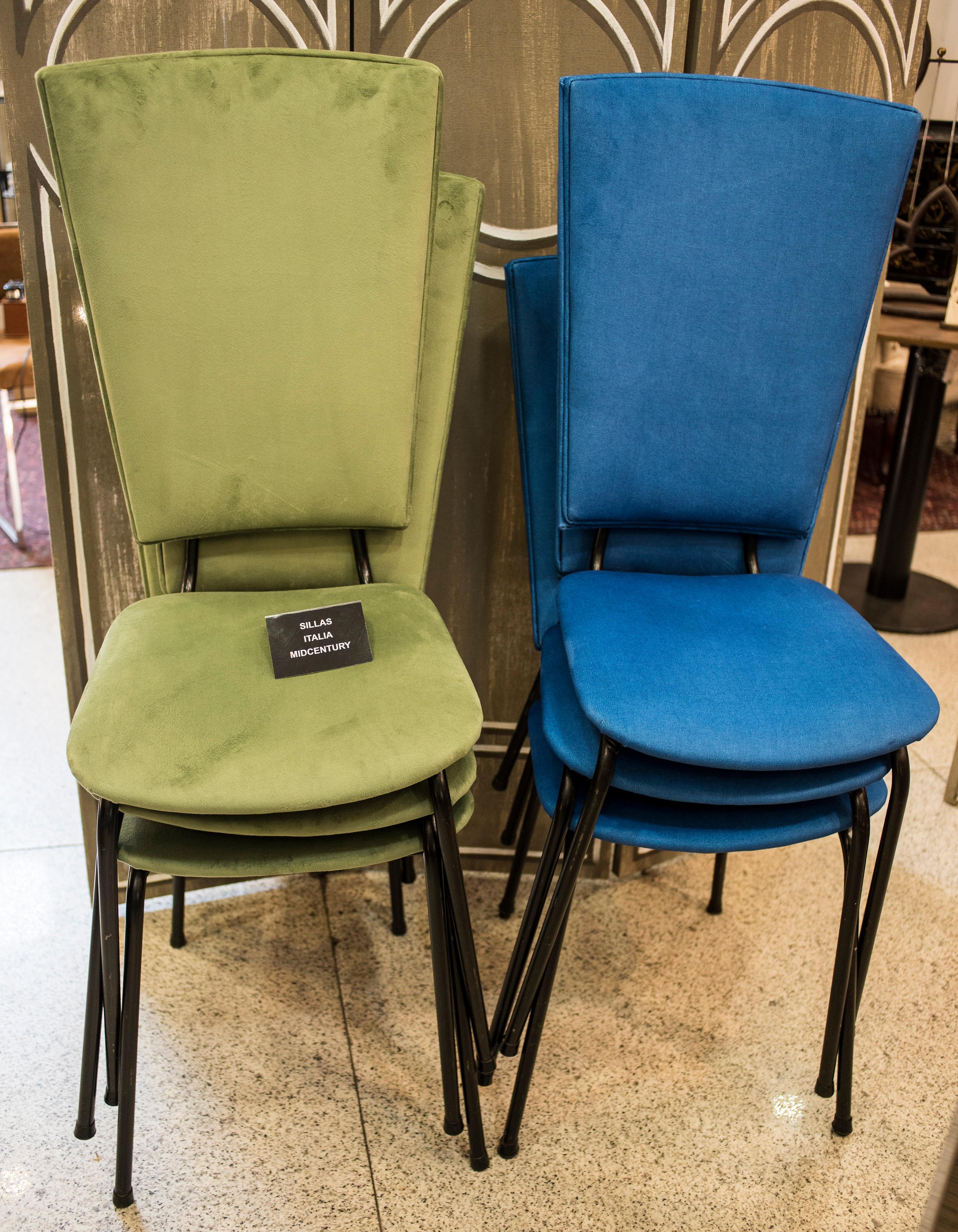 Amazing and funny set of 6 Italian chairs, with iron structure and legs and upholstered in blue and green velvet. Italy , 1950, midcentury.
They have a very fashion design with a long shovel in a glamorous style.
     