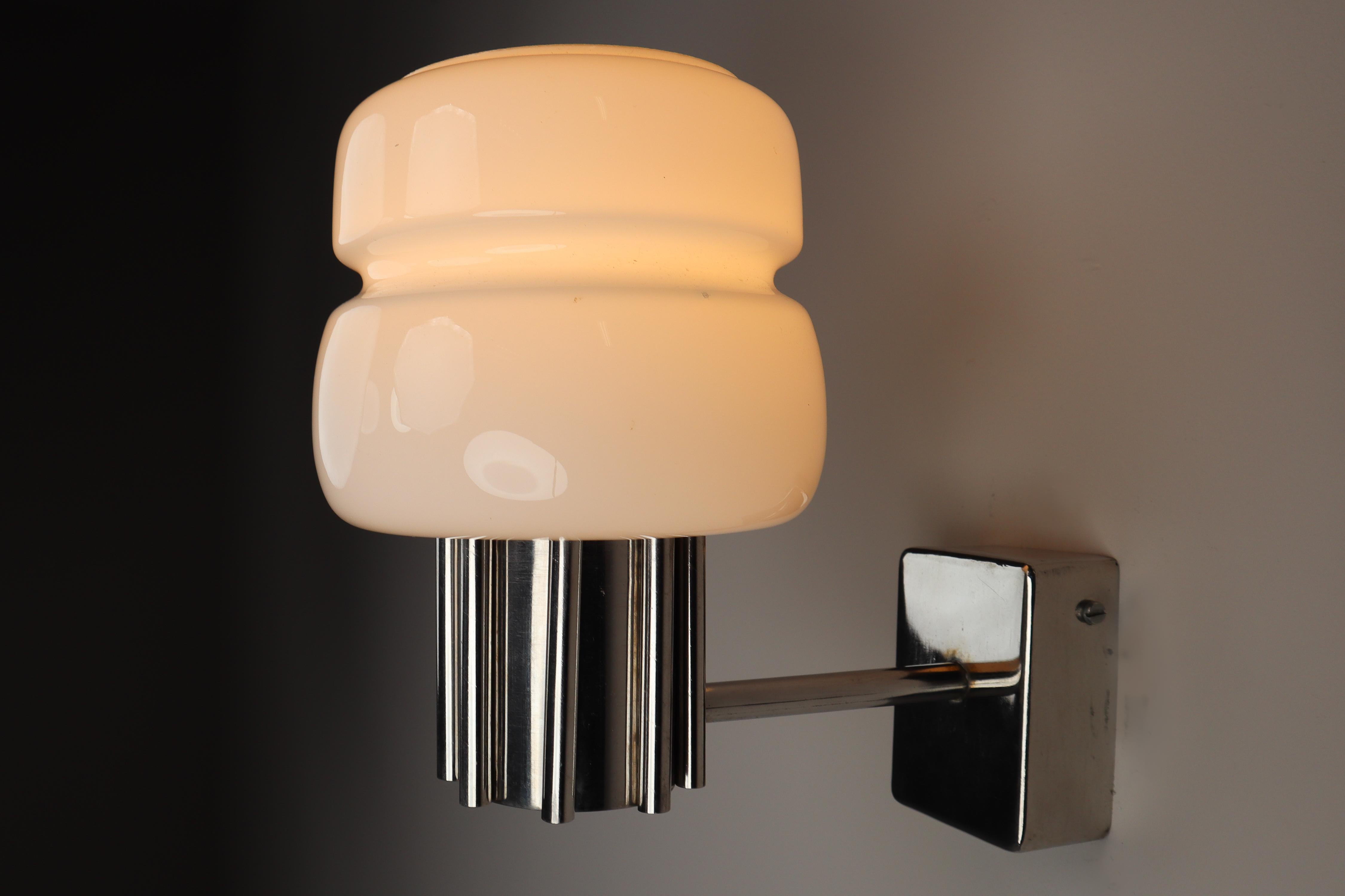 20 Mid-Century Modern Wall Lights Sconces Opaline Glass and Steel, Italy, 1970s 1