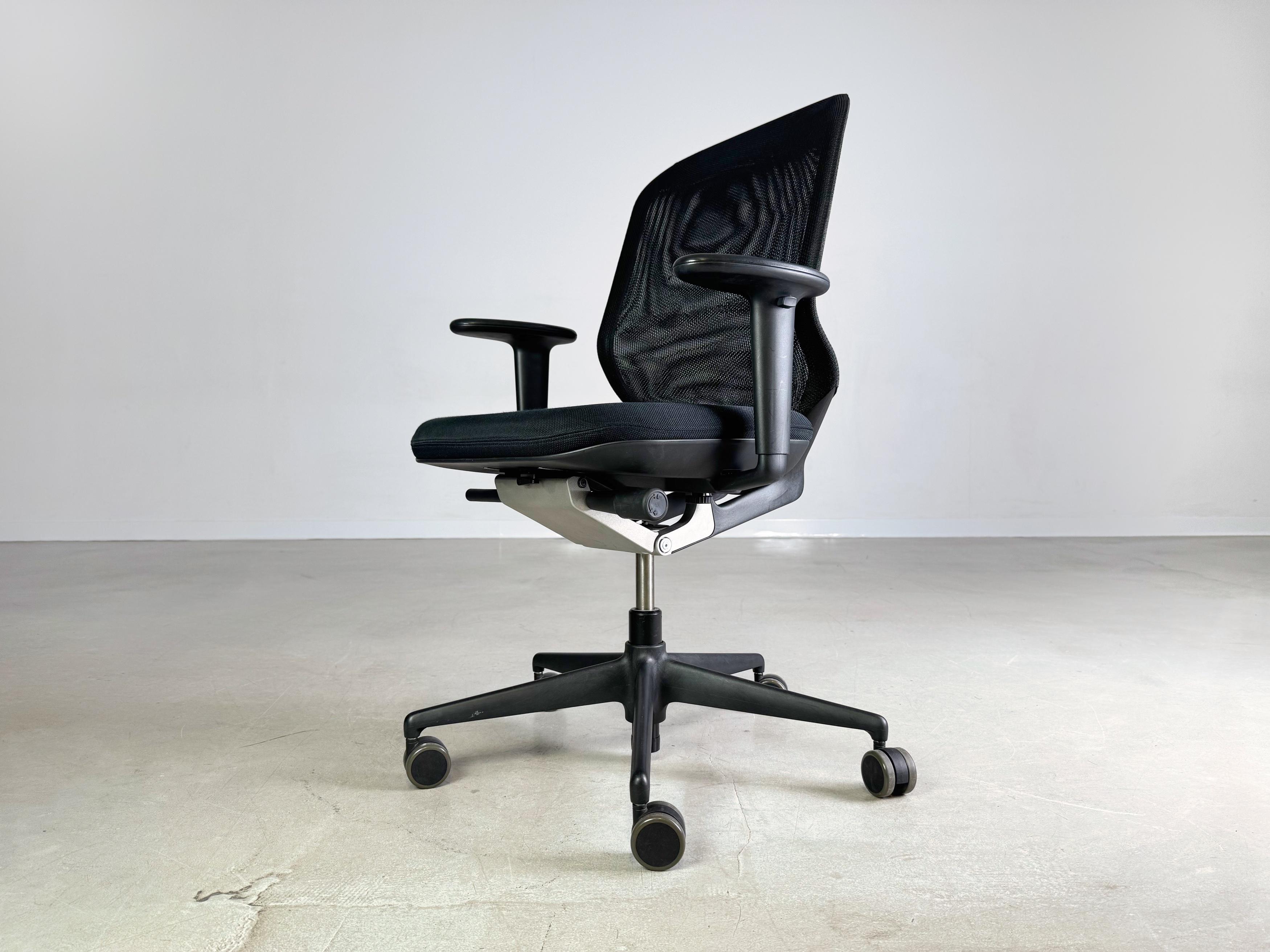 6x Vitra Medapal Bürostuhl mit Armlehnen Chefsessel Design Stuhl en Bueno Estado en Berlin, DE