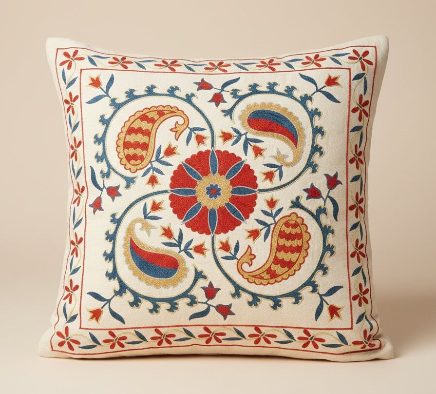 20 "x20" Copricuscino in 100% seta. Cuscino in pizzo colorato. Cuscino ricamato