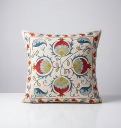 20 "x21" Copricuscino moderno ricamato in 100% seta. Copricuscino fatto a mano