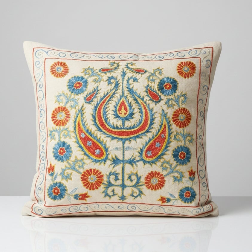 20"x21" 100% Silk Cushion Cover. Hand-Embroidered Pillowcase. Suzani Lace Pillow For Sale
