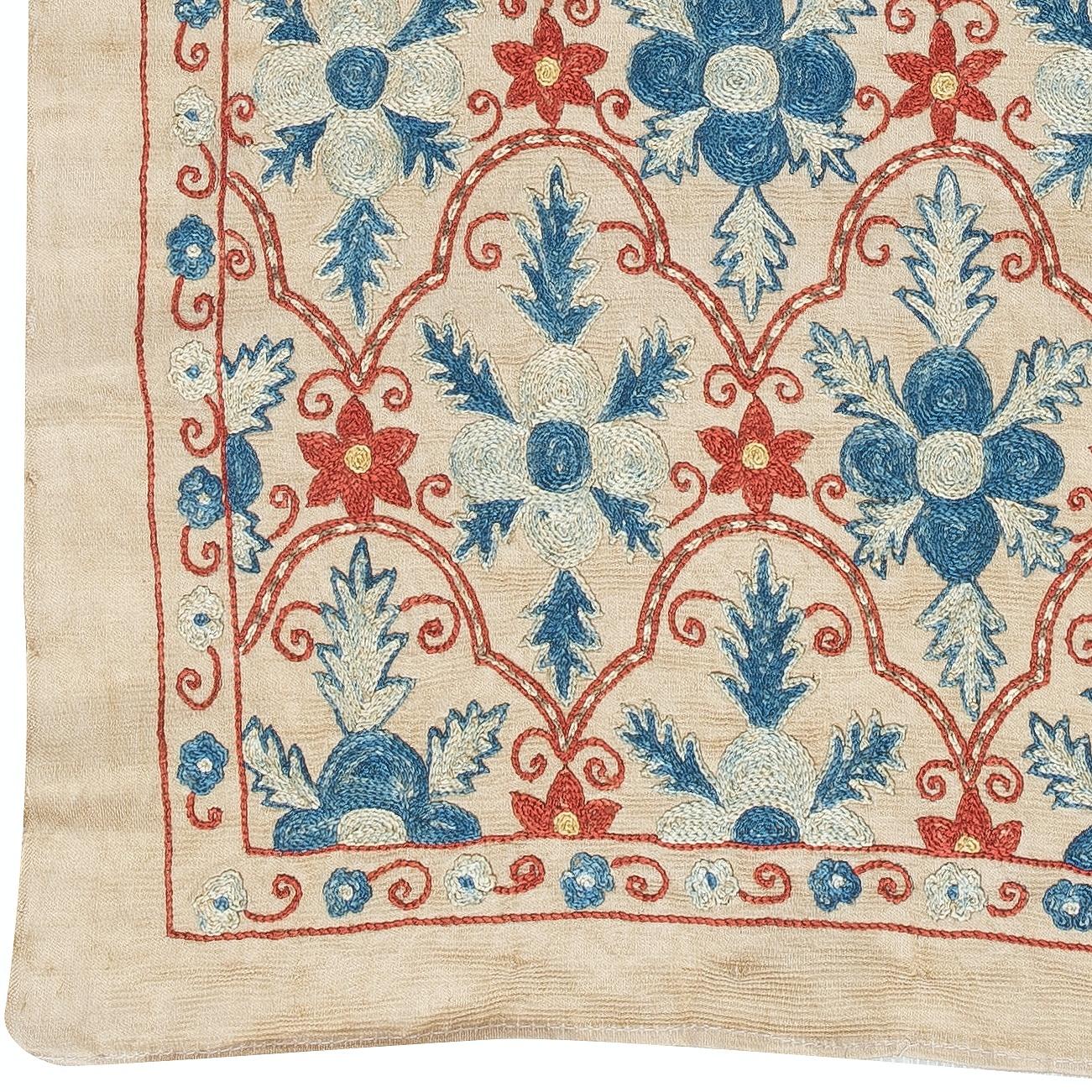 Central Asian 20x36 in 100% Silk Wall Hanging. Modern Wall Decor. Embroidered Tablecloth For Sale