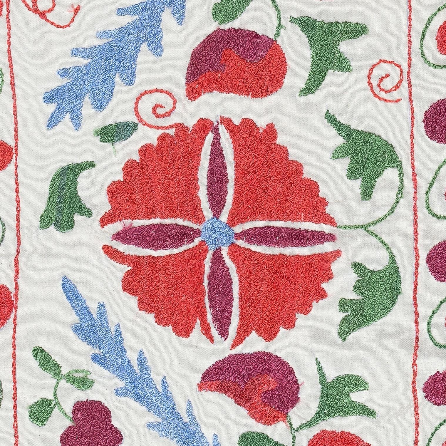 20x38 in Embroidered Wall Hanging. All Cotton Tablecloth. New Handmade Tapestry In New Condition For Sale In Spring Valley, NY