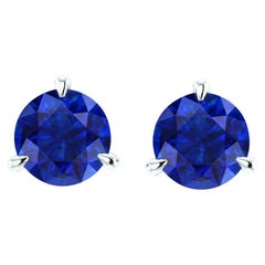 Clous d'oreilles Martini en platine avec saphirs bleus de 2.1 carats