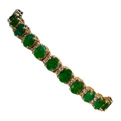 21 Carat Emerald 1.6 Carat Diamond Tennis Bracelet 14 Karat White Gold