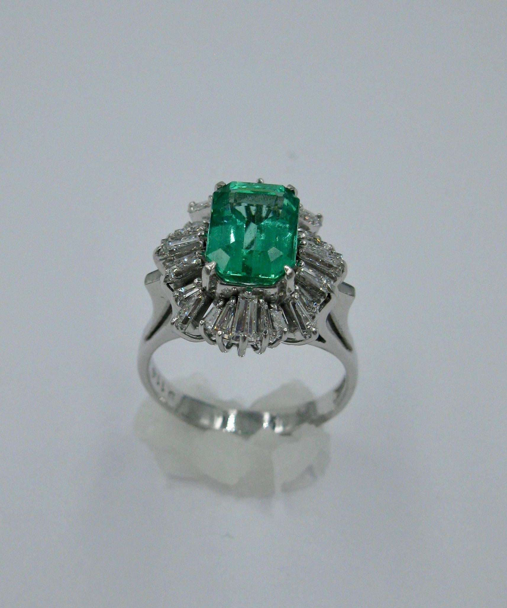 Women's 2.1 Carat Emerald Diamond Platinum Cocktail Ring For Sale
