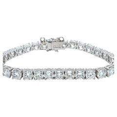 21 Carat Round Diamond Tennis Bracelet, Natural Earth Mined, 18K